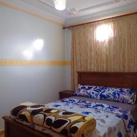 Private Appartement In The Centre Of ทากาเซาท์ ภายนอก รูปภาพ