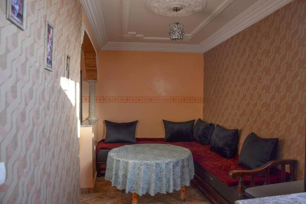 Private Appartement In The Centre Of ทากาเซาท์ ภายนอก รูปภาพ